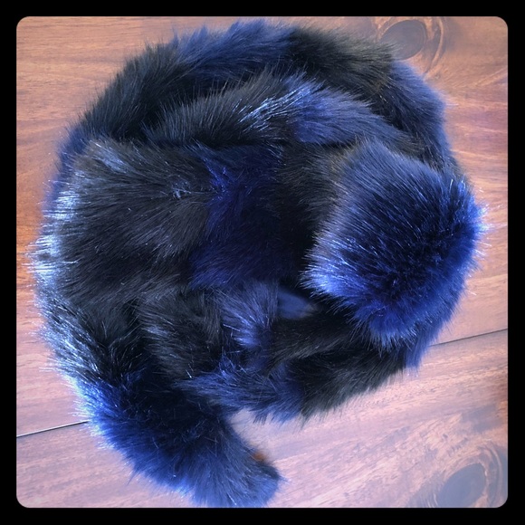 NWOT Br Fur scarf 🧣 - Picture 1 of 3